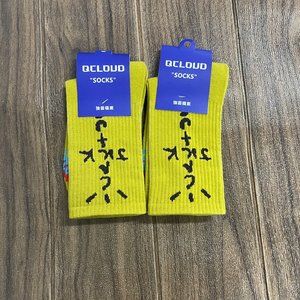 NWT Qcloud Socks
